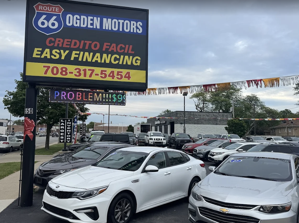 Dealership gallery photo 1